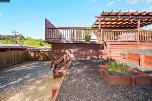 3121 Pine St, Martinez, CA 94553 - Photo 36