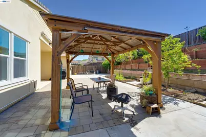 2904 Hanauma Bay Dr., Pittsburg, CA 94565 - Photo 36