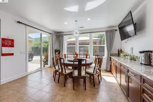 2904 Hanauma Bay Dr, Pittsburg, CA 94565 - Photo 14