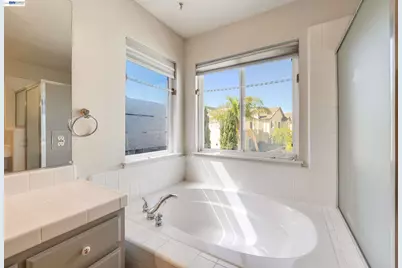 2295 Regatta Way, San Leandro, CA 94579 - Photo 28