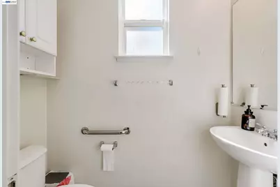 2295 Regatta Way, San Leandro, CA 94579 - Photo 14