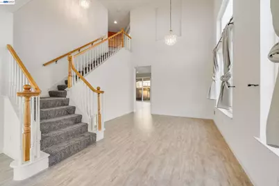 2295 Regatta Way, San Leandro, CA 94579 - Photo 4