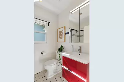 1200 El Centro Ave, Oakland, CA 94602 - Photo 20