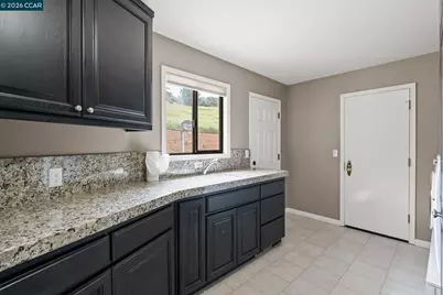 1000 Froyd Rd, Concord, CA 94521 - Photo 44