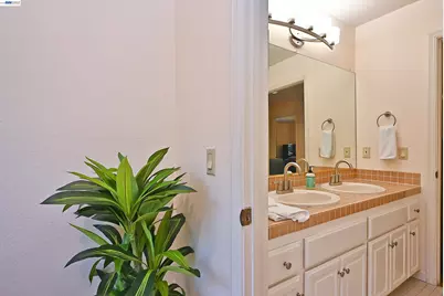 16 McNamara Ln, Martinez, CA 94553 - Photo 38