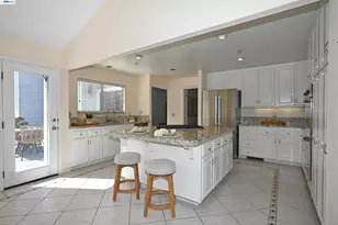 16 McNamara Ln, Martinez, CA 94553 - Photo 14