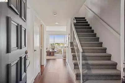 25 Graeagle, Oakland, CA 94605 - Photo 4