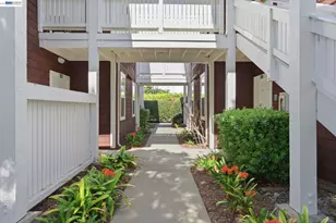 22 Marina Lakes Dr, Richmond, CA 94804 - Photo 22