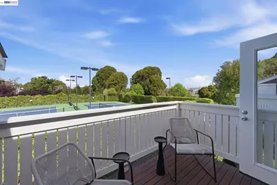 22 Marina Lakes Dr, Richmond, CA 94804 - Photo 8