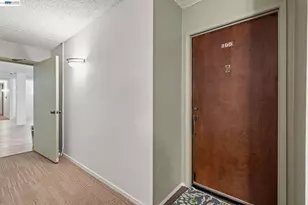 955 Shorepoint Ct, Alameda, CA 94501 - Photo 2