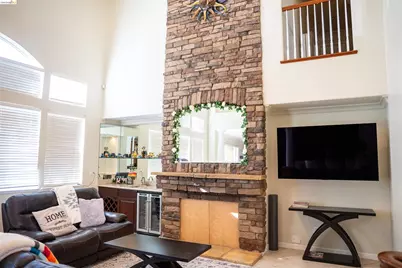 5230 Henderson Ct, Antioch, CA 94531 - Photo 4