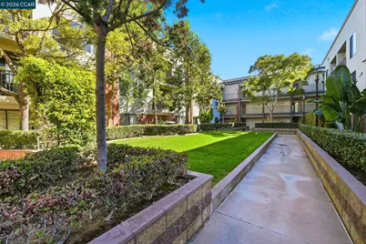 1060 3rd St #202, San Jose, CA 95112 - Photo 34