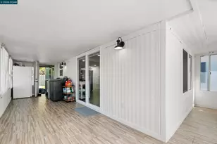 32 Galloway Dr, Concord, CA 94518 - Photo 6