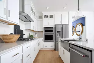 17942 Glen Arbor Wy, Lathrop, CA 95330 - Photo 2