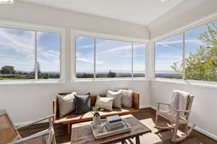 165 Bell Ave, Piedmont, CA 94611 - Photo 32