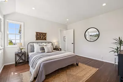 165 Bell Ave, Piedmont, CA 94611 - Photo 40