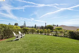 165 Bell Ave, Piedmont, CA 94611 - Photo 46