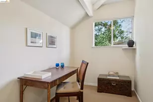 2929 Holyrood Dr, Oakland, CA 94611 - Photo 36