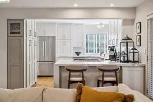 2929 Holyrood Dr, Oakland, CA 94611 - Photo 16