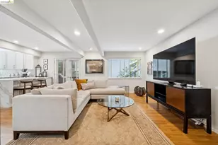 2929 Holyrood Dr, Oakland, CA 94611 - Photo 18