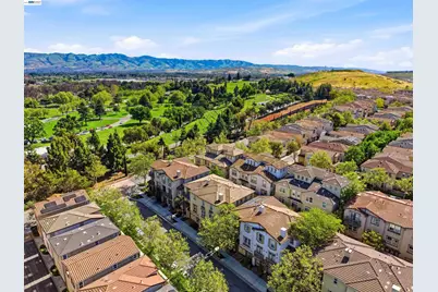 215 Olive Hill Dr, San Jose, CA 95125 - Photo 28