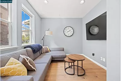 1147 Martin Luther King Dr, Hayward, CA 94541 - Photo 6