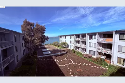 6 Captain Dr. #E428, Emeryville, CA 94608 - Photo 2