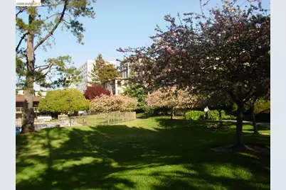 6 Captain Dr. #E428, Emeryville, CA 94608 - Photo 32