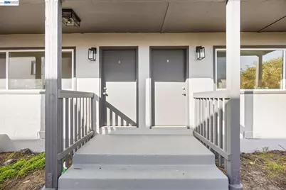 6628 Helen Ct, Oakland, CA 94608 - Photo 44