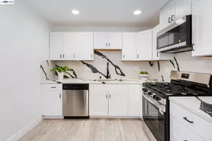 6628 Helen Ct, Oakland, CA 94608 - Photo 14