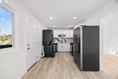 6628 Helen Ct, Oakland, CA 94608 - Photo 26