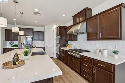 28719 Vista Grande Dr, Hayward, CA 94544 - Photo 14