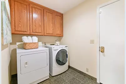 4303 Chamberlin Ct, Oakland, CA 94619 - Photo 30