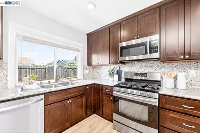 1184 Crystal Cir, Livermore, CA 94550 - Photo 14