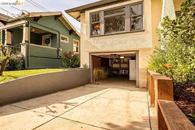 970 39th St, Oakland, CA 94608 - Photo 54