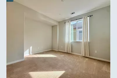 307 Birmingham Ct, Fairfield, CA 94534 - Photo 16