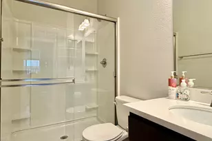 307 Birmingham Ct, Fairfield, CA 94534 - Photo 18