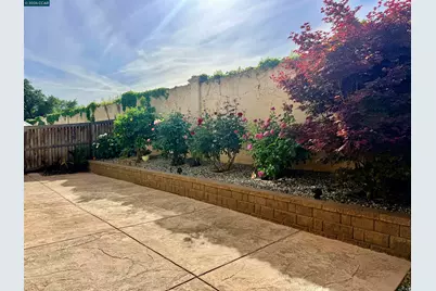 307 Birmingham Ct, Fairfield, CA 94534 - Photo 24