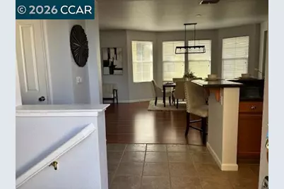 13 Picasso Ct, Pleasant Hill, CA 94523 - Photo 4