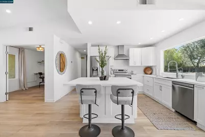 4101 Royal Links Cir, Antioch, CA 94509 - Photo 16