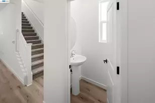 863 Pecan Tree Ln, Galt, CA 95632 - Photo 8