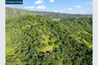 98 Oak Springs Dr, Napa, CA 94558 - Photo 6