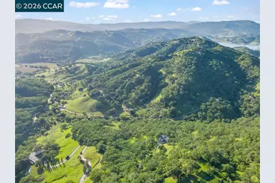 98 Oak Springs Dr, Napa, CA 94558 - Photo 10