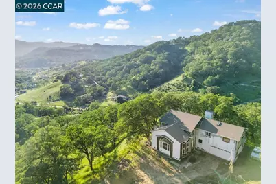 98 Oak Springs Dr, Napa, CA 94558 - Photo 2