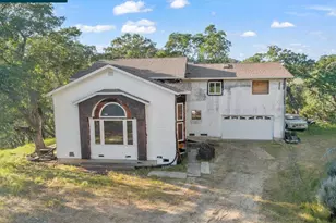 98 Oak Springs Dr, Napa, CA 94558 - Photo 1