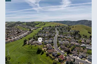 2413 Christian Ct, Pinole, CA 94564 - Photo 58