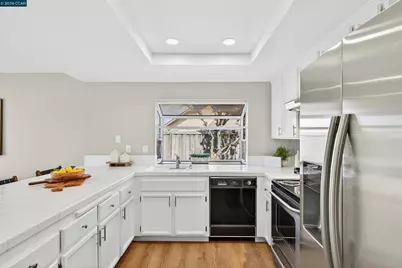 2413 Christian Ct, Pinole, CA 94564 - Photo 14