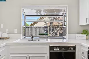 2413 Christian Ct, Pinole, CA 94564 - Photo 18