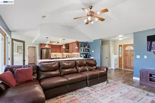 10638 Toews Ave, Le Grand (also Legrand), CA 95333 - Photo 4