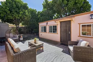 2328 Bartlett St, Oakland, CA 94601 - Photo 28